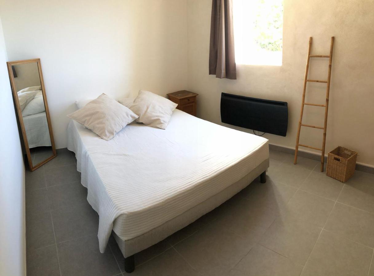 Mas provençal La Serallère au coeur des oliviers Venterol  Extérieur photo